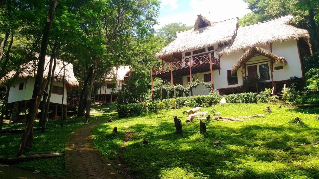 Tuani Ecolodge Тола Экстерьер фото